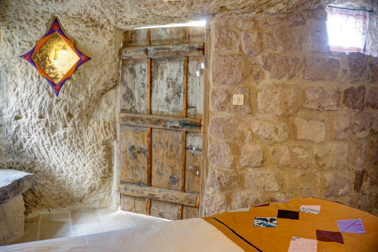 Gibos Cave Hotel Urgup Exterior photo