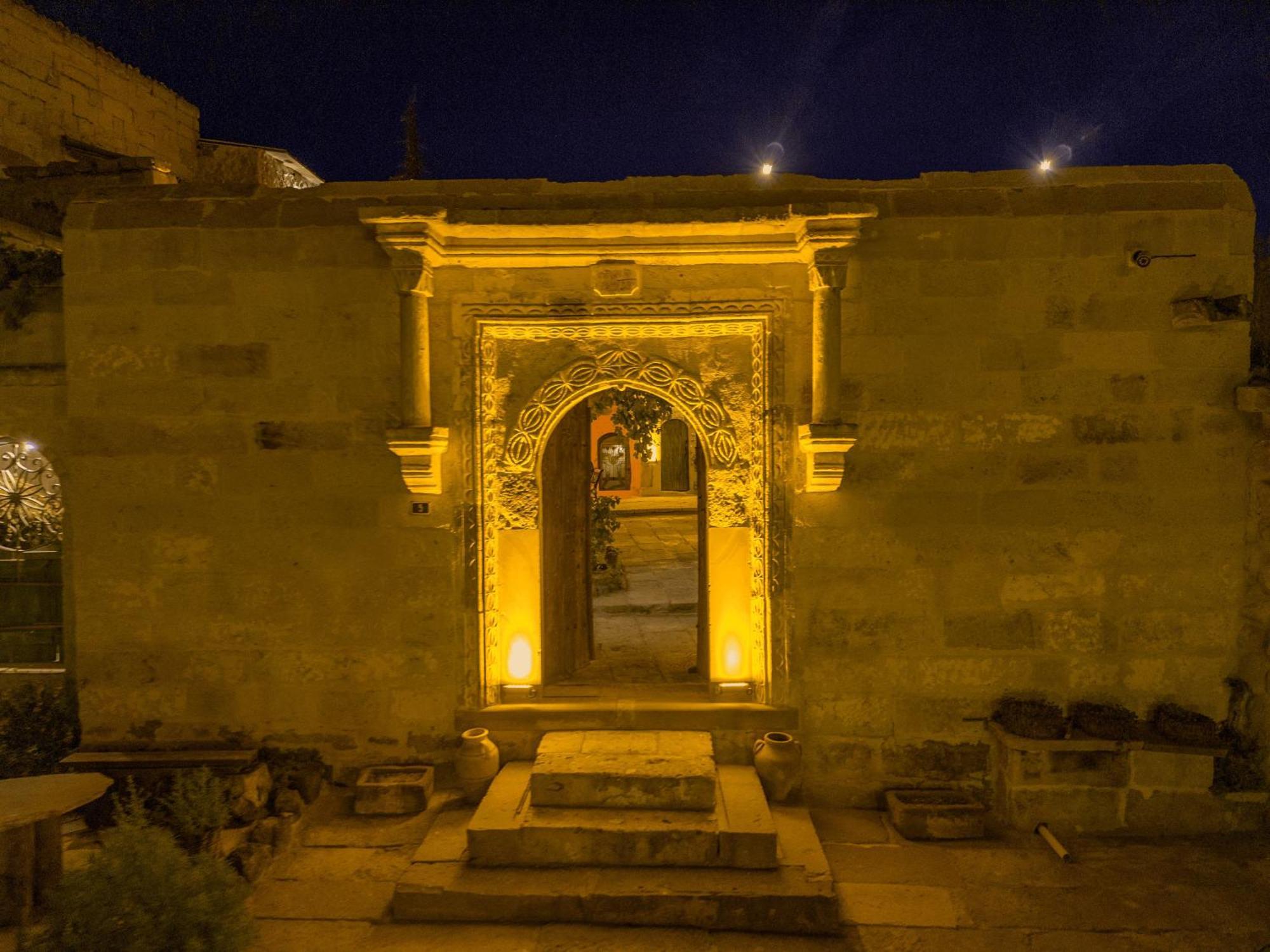 Gibos Cave Hotel Urgup Exterior photo