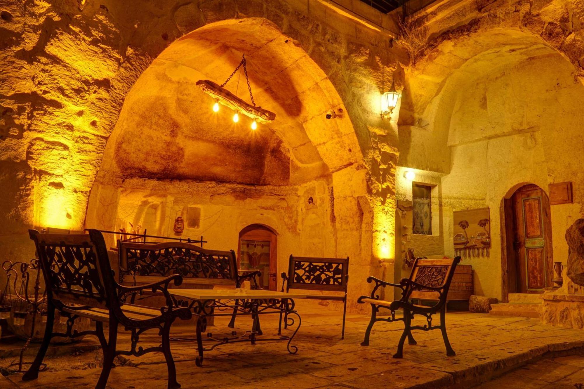 Gibos Cave Hotel Urgup Exterior photo