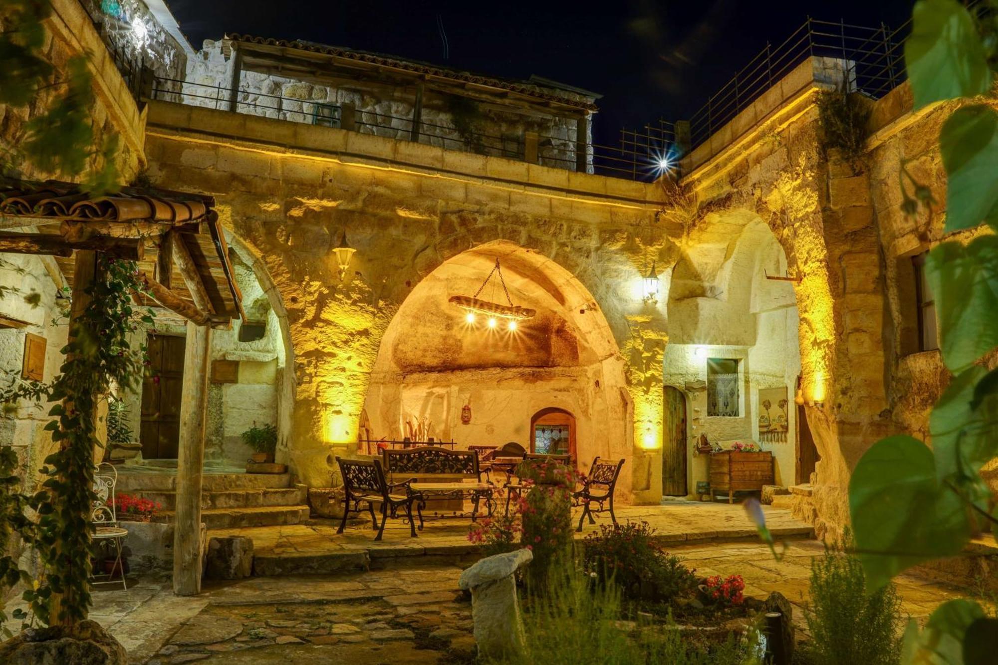 Gibos Cave Hotel Urgup Exterior photo